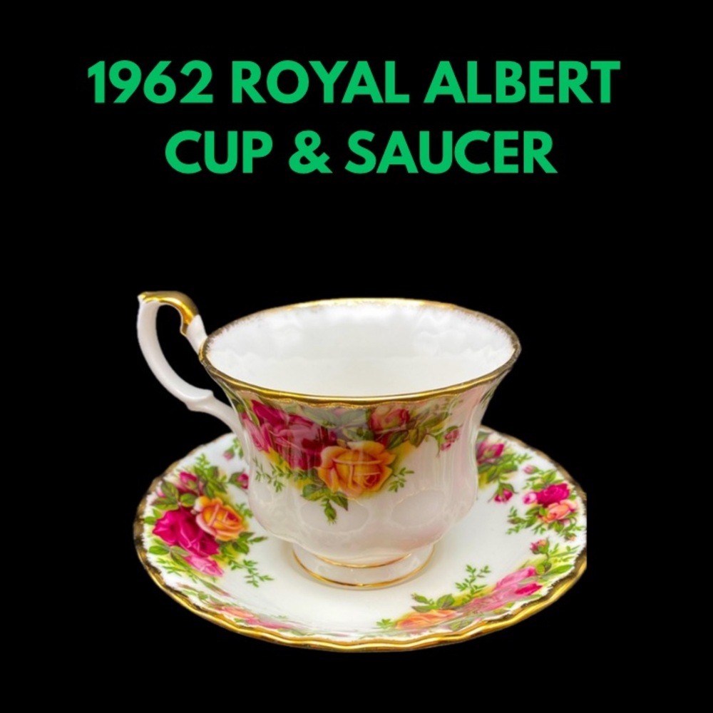 Fine Bone China Old Country Roses Teacup & Saucer
